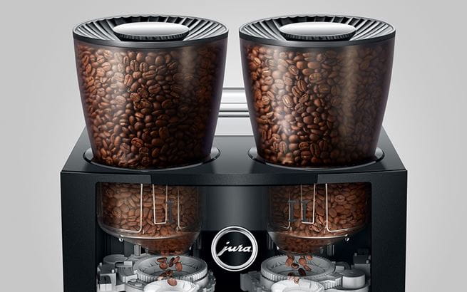 Две независимые кофемолки в кофемашине Jura W10 Giga
