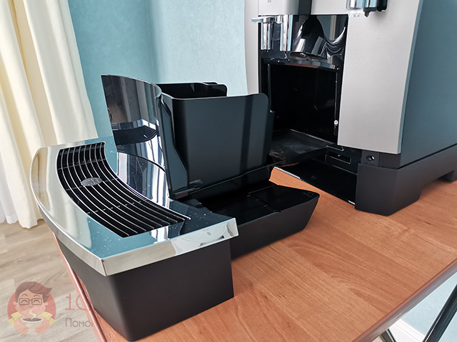 JURA W8 имеет увеличенные емкости для воды, кофе и жмыха