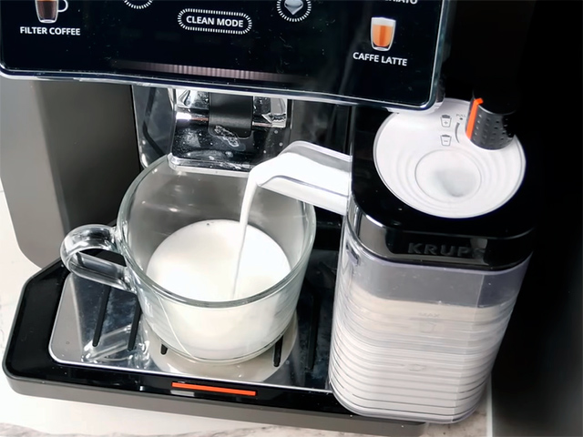 Новый автоматический капучинатор Milk Maestro от Krups