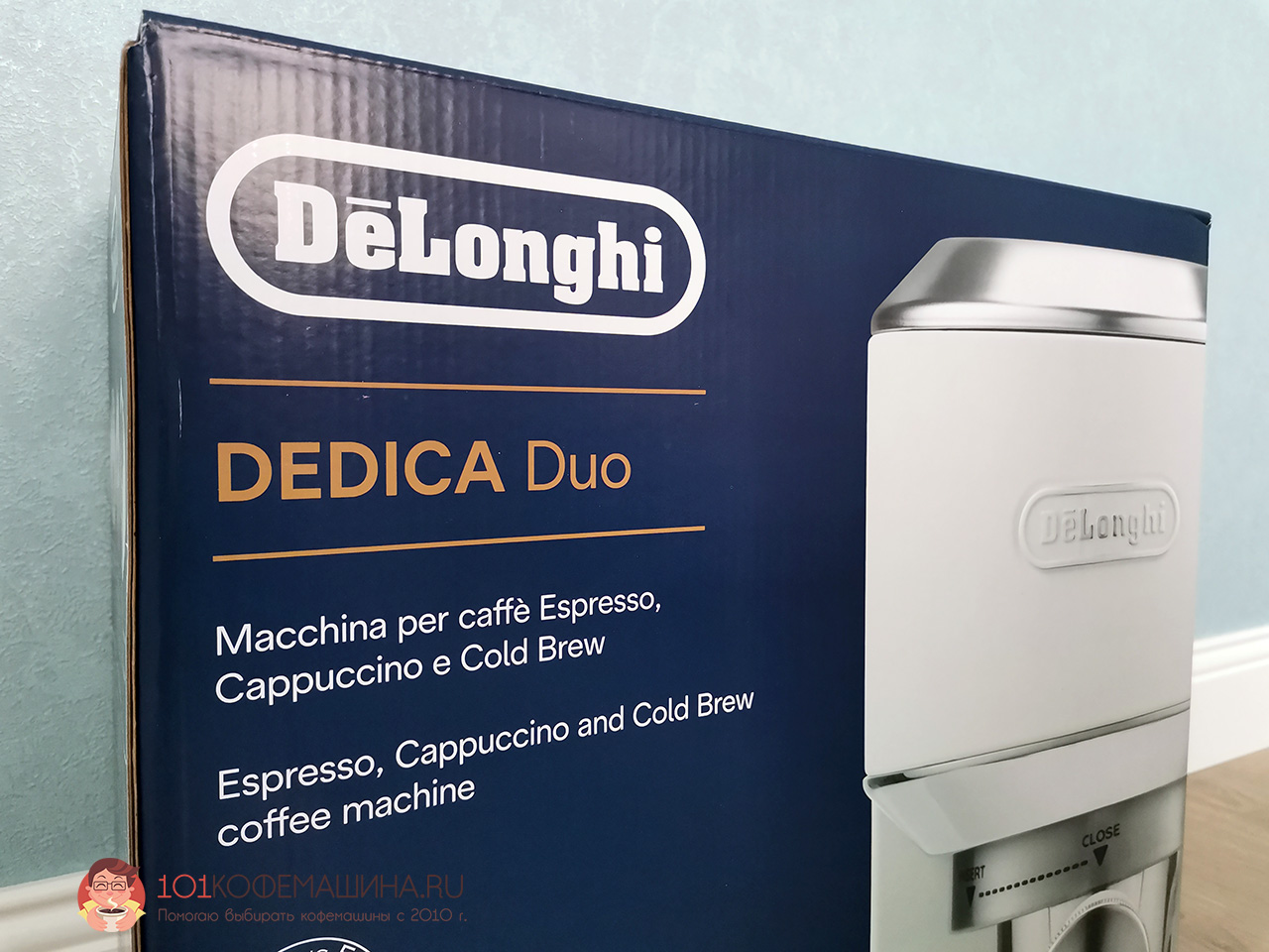 Распаковка рожковой кофеварки Delonghi Dedica Duo EC890