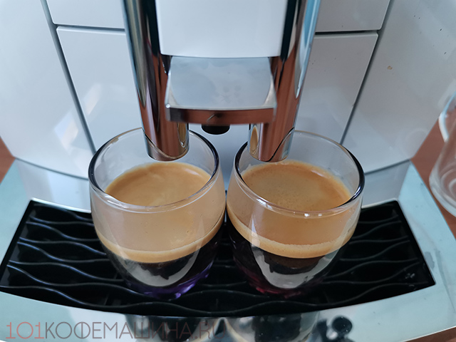 Эспрессо на кофемашине JURA E8 ED