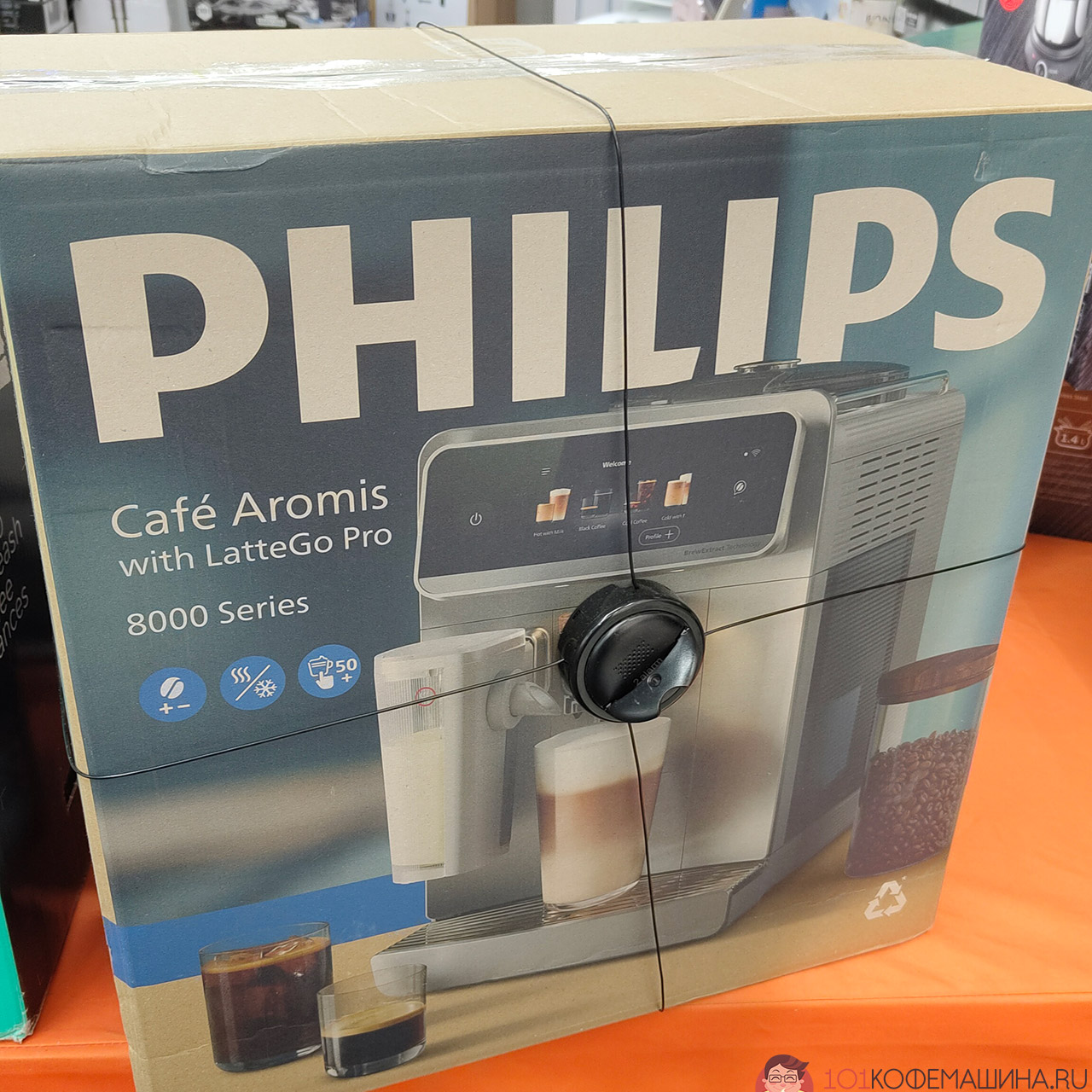 Новая автоматическая кофемашина Philips Café Aromis серии 8000