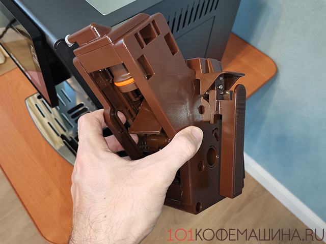 Заварочный узел кофемашины Polaris PACM 2085GC