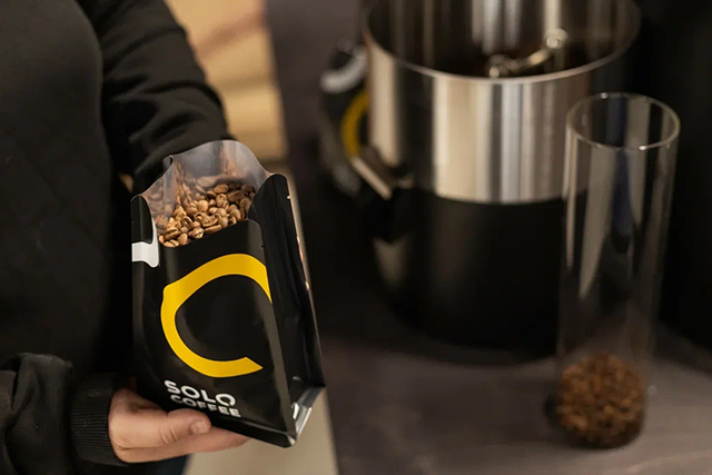 На производстве компании Solo Coffee